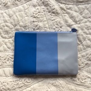 Bundle 2 for $8! Ipsy Tricolor Makeup Bag